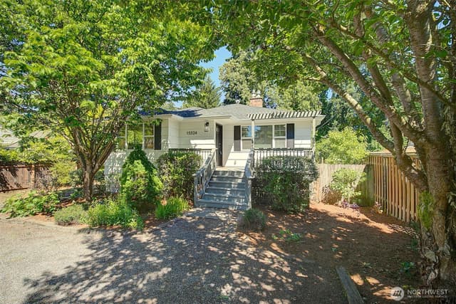 Property photo for 15524 Midvale Avenue N, Shoreline