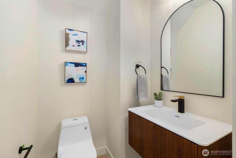 Property photo for 4413 50th Avenue SW, Seattle photo 18