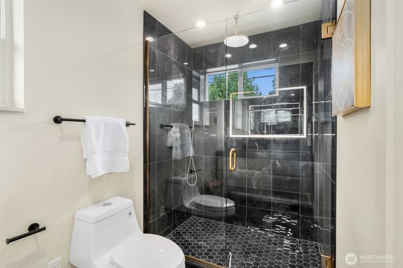 Property photo for 4413 50th Avenue SW, Seattle photo 21
