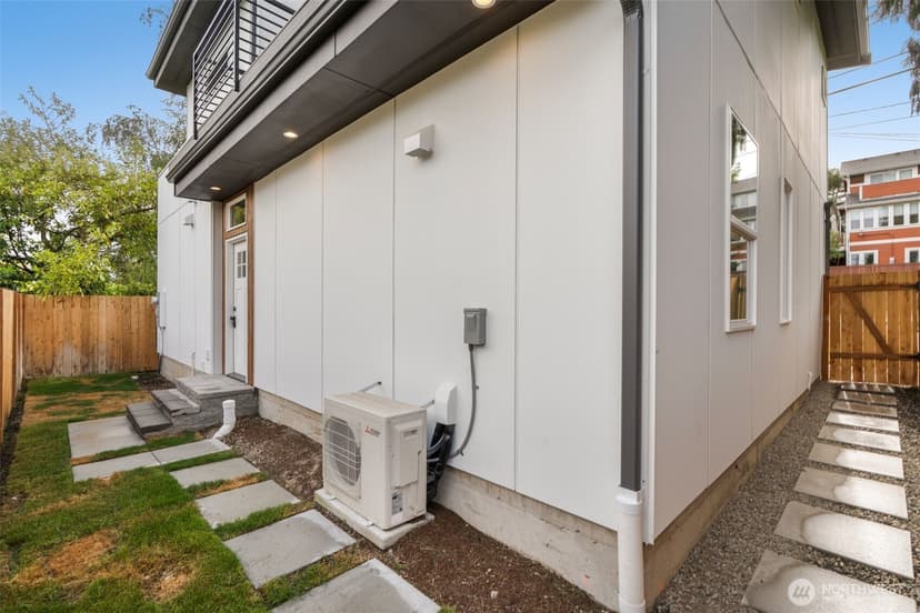 Property photo for 4413 50th Avenue SW, Seattle photo 32