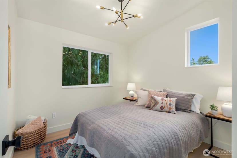 Property photo for 4413 50th Avenue SW, Seattle photo 17