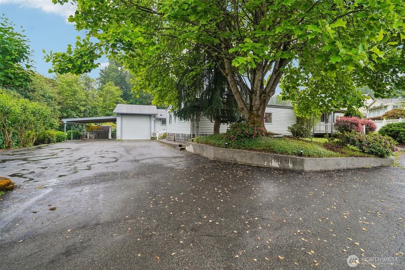 Property photo for 219 105th Avenue E, Edgewood photo 30