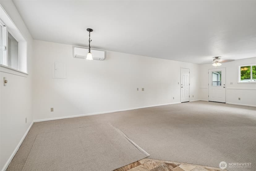 Property photo for 219 105th Avenue E, Edgewood photo 15