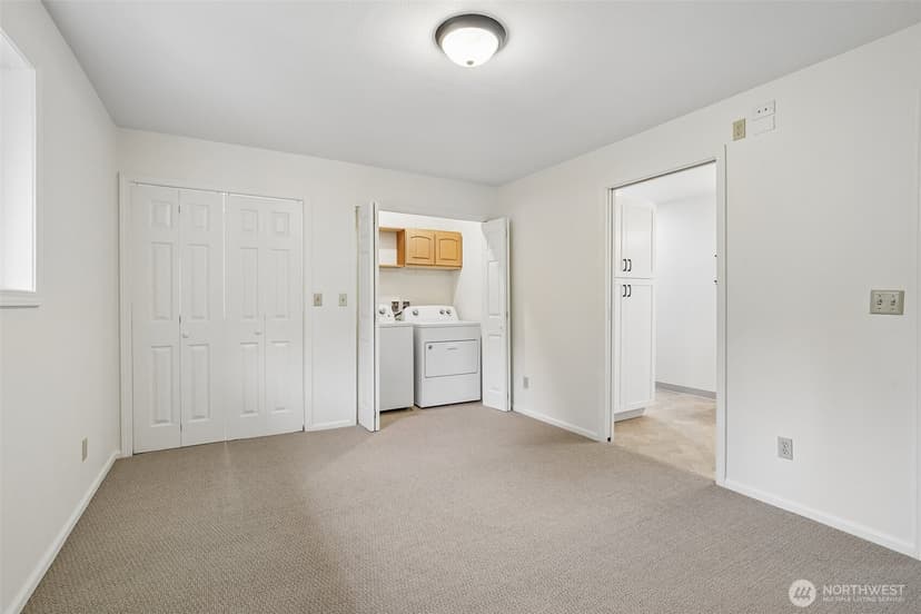 Property photo for 219 105th Avenue E, Edgewood photo 12