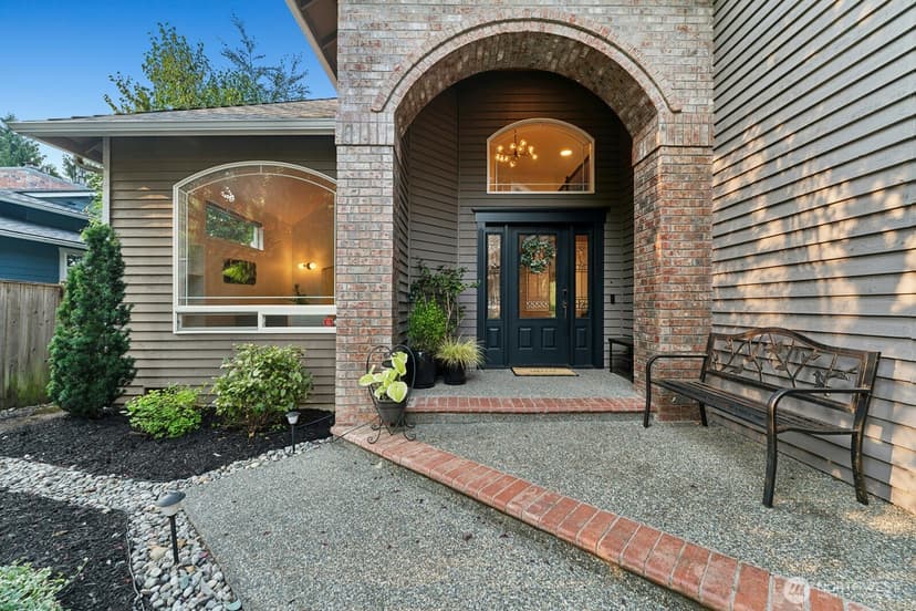 Property photo for 2921 128th Street SE, Everett photo 4