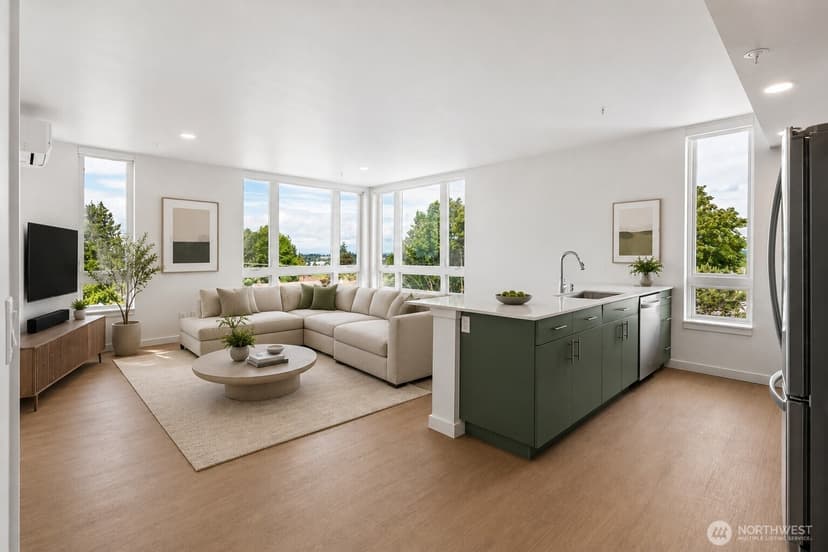 Property photo for 5819 Phinney Avenue N #501, Seattle photo 3