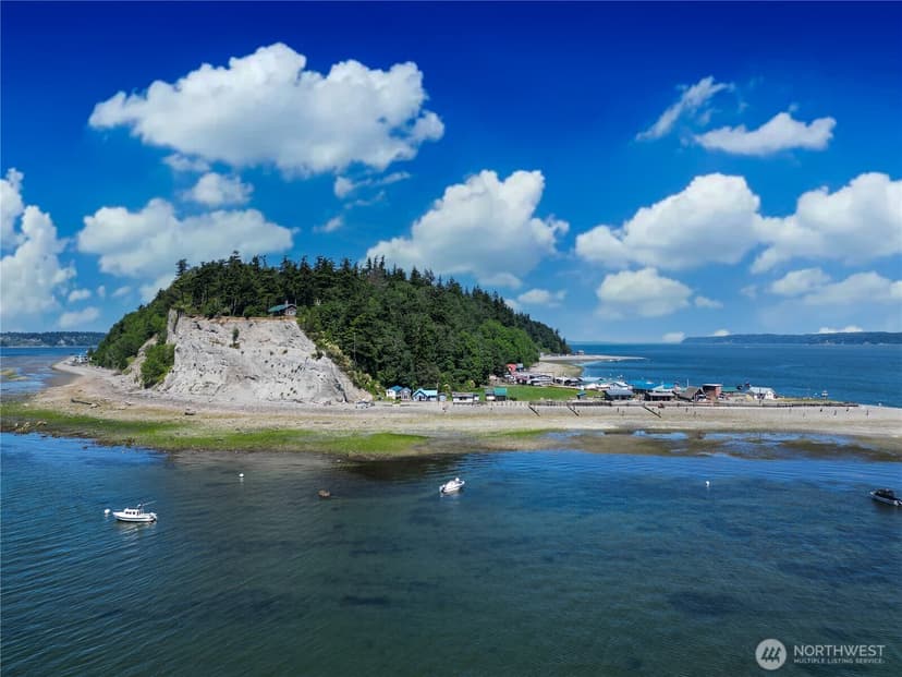 Property photo for 2 S Pilchuck Ave, Hat Island photo 29