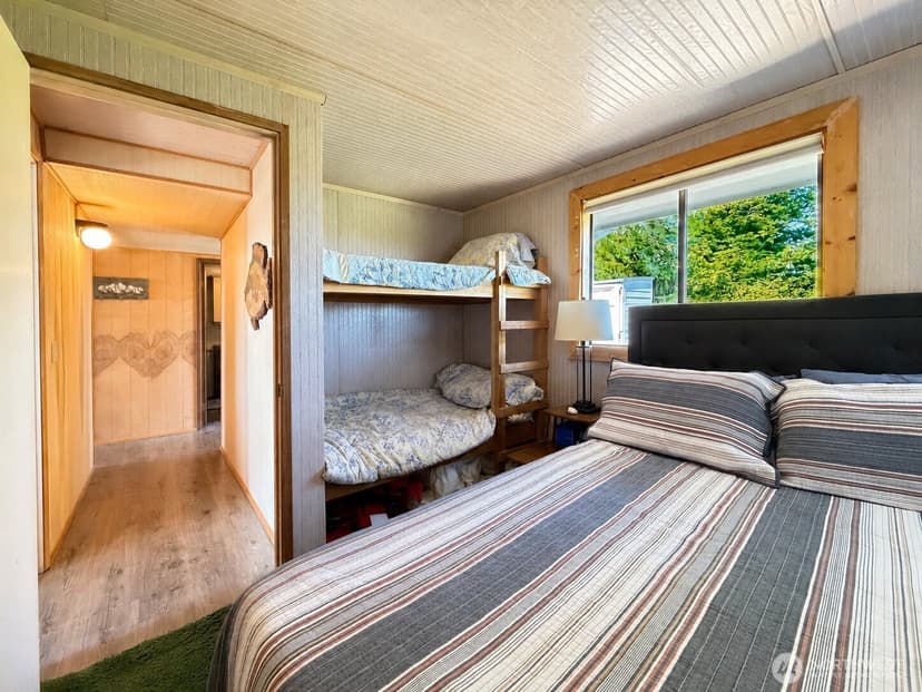 Property photo for 2 S Pilchuck Ave, Hat Island photo 19