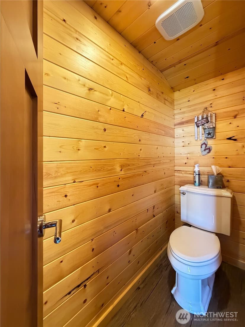 Property photo for 2 S Pilchuck Ave, Hat Island photo 27