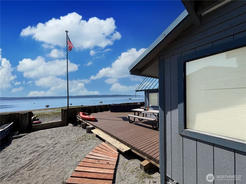 Property photo for 2 S Pilchuck Ave, Hat Island photo 37