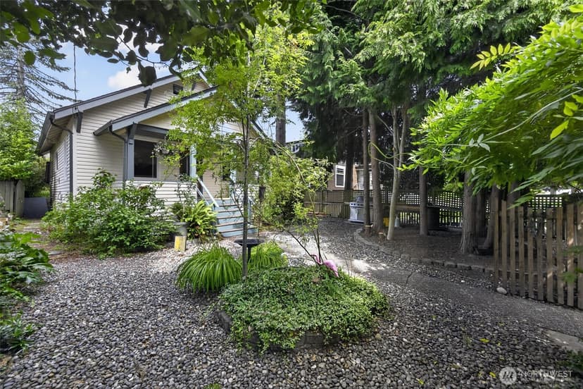 Property photo for 8045 26th Avenue NW, Seattle photo 6