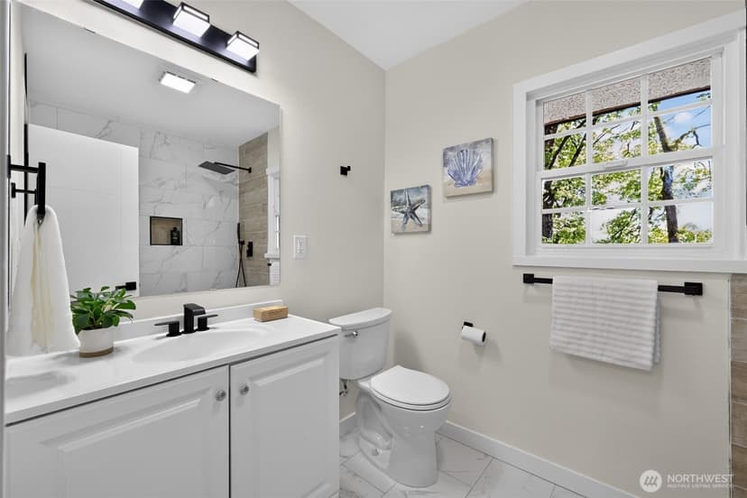 Property photo for 98 Hardie Avenue SW, Renton photo 20