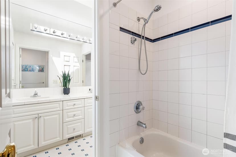 Property photo for 26810 SE 9th Way, Sammamish photo 28