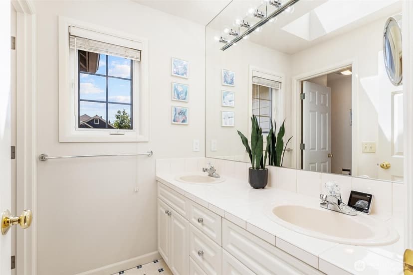 Property photo for 26810 SE 9th Way, Sammamish photo 27