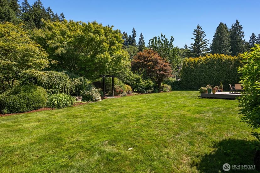 Property photo for 12328 Issaquah Hobart Road, Issaquah photo 32