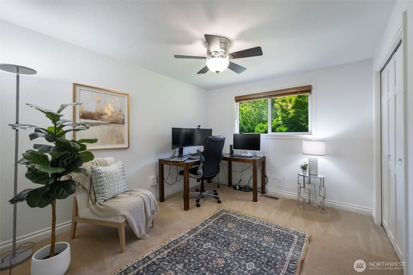 Property photo for 12328 Issaquah Hobart Road, Issaquah photo 21