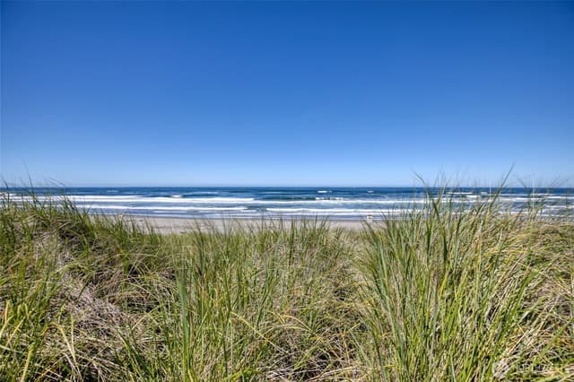 Property photo for 1335 Ocean Shores Boulevard SW #S13, Ocean Shores photo 3
