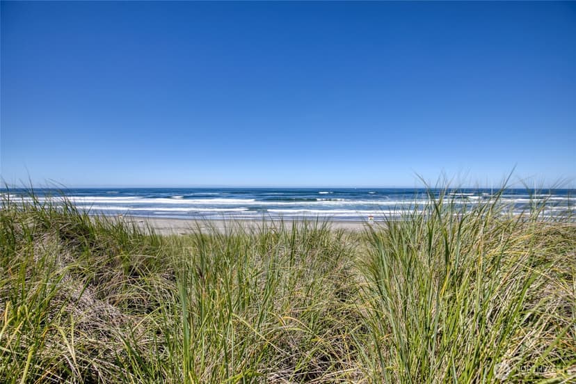 Property photo for 1335 Ocean Shores Boulevard SW #S13, Ocean Shores photo 3
