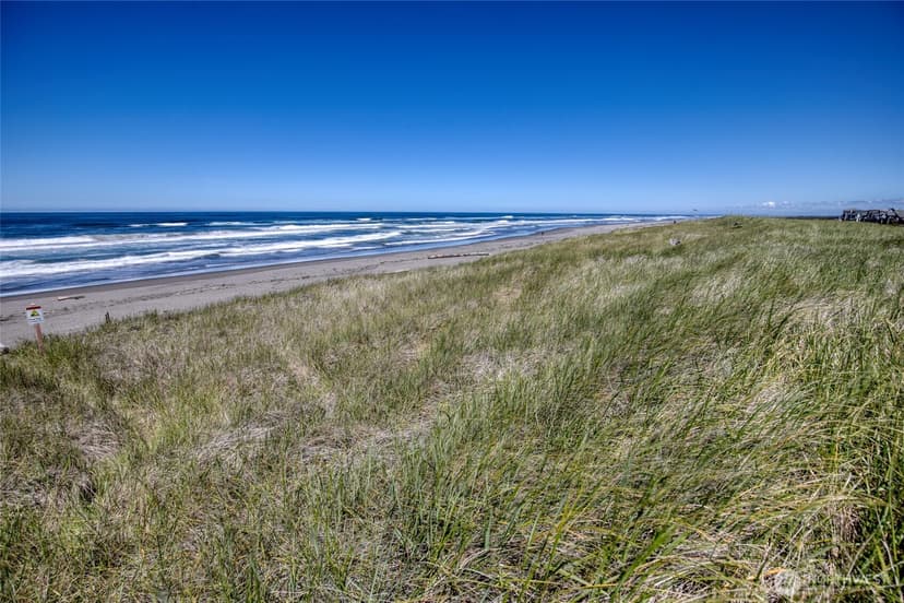 Property photo for 1335 Ocean Shores Boulevard SW #S13, Ocean Shores photo 16