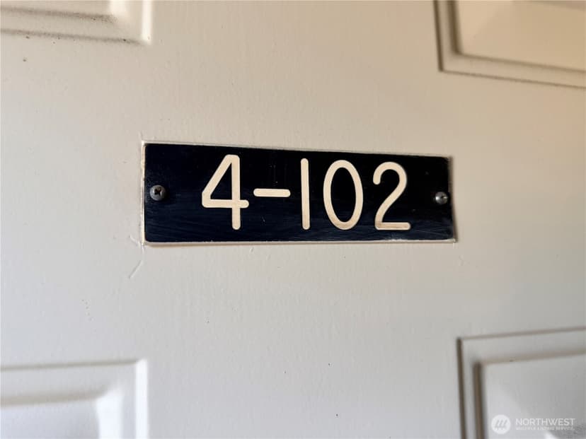 Property photo for 3590 Narrows View Lane NE #102, Bremerton photo 11