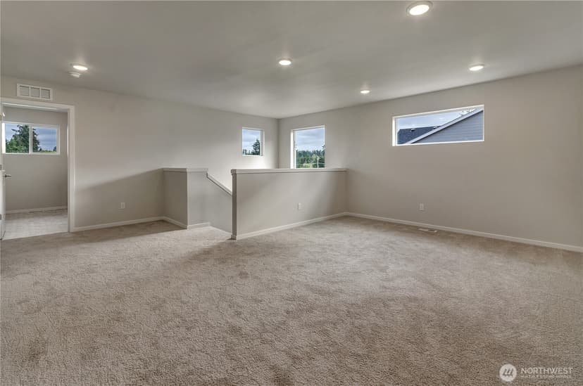 Property photo for 18306 37th Avenue Ct E, Tacoma photo 15