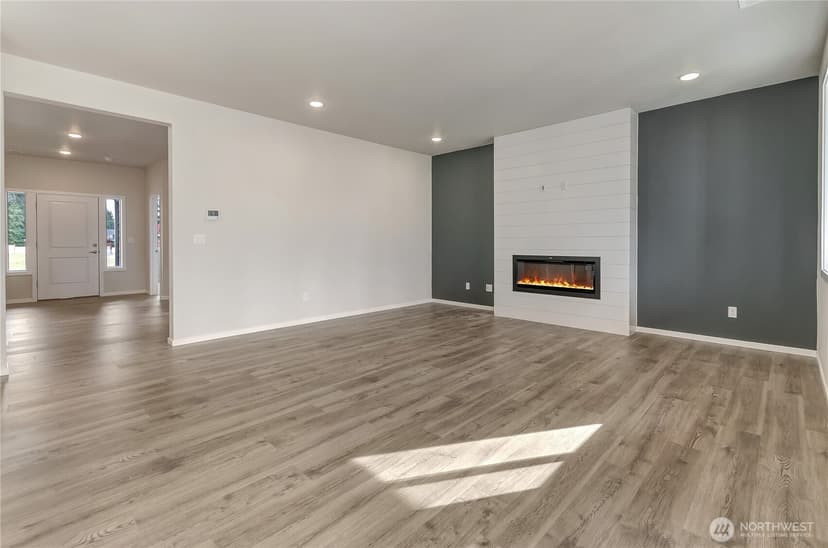 Property photo for 18306 37th Avenue Ct E, Tacoma photo 8