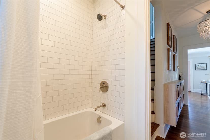 Property photo for 2218 E McGraw Street, Seattle photo 15