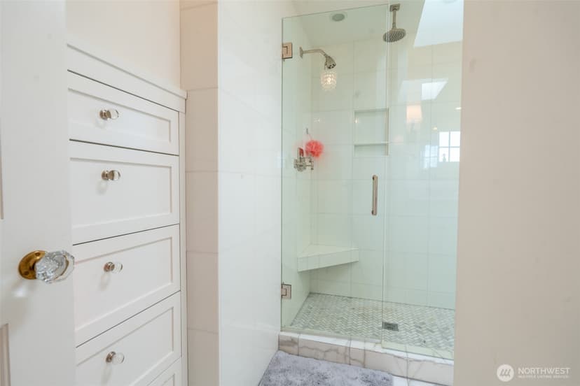 Property photo for 2218 E McGraw Street, Seattle photo 17