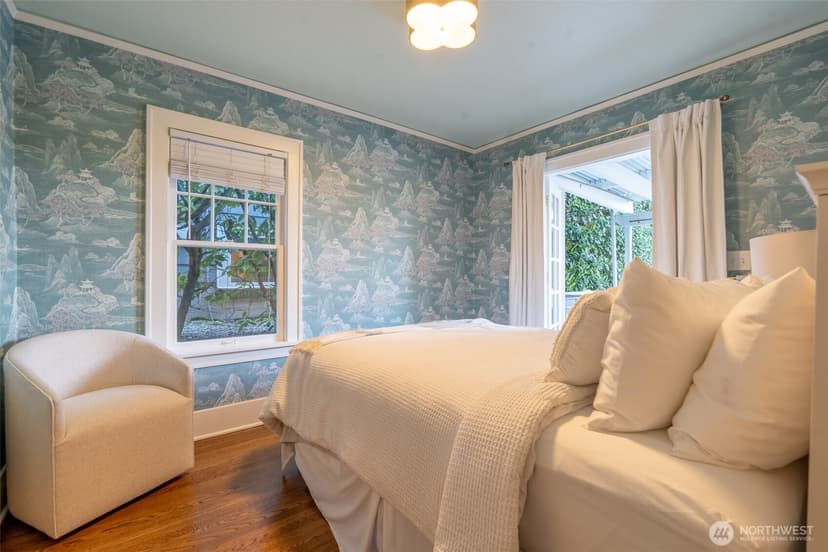 Property photo for 2218 E McGraw Street, Seattle photo 12