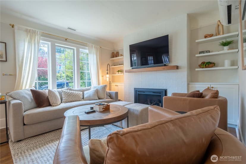 Property photo for 2218 E McGraw Street, Seattle photo 5