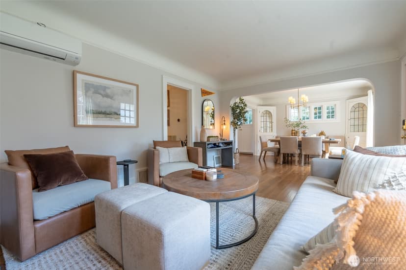 Property photo for 2218 E McGraw Street, Seattle photo 6