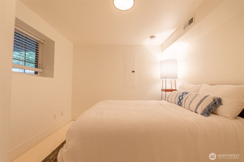 Property photo for 2218 E McGraw Street, Seattle photo 27