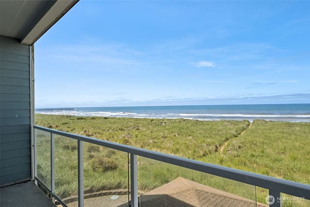 Property photo for 1307 Ocean Shores Boulevard SW #33, Ocean Shores photo 4