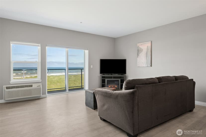 Property photo for 1307 Ocean Shores Boulevard SW #33, Ocean Shores photo 15