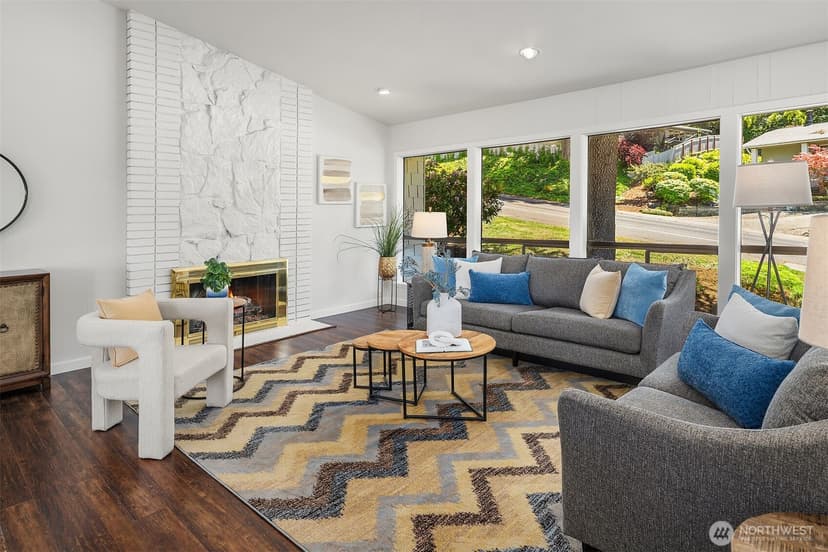 Property photo for 14428 SE 49th Street, Bellevue photo 2