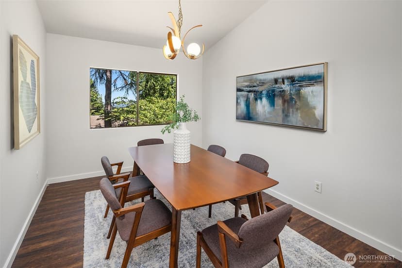 Property photo for 14428 SE 49th Street, Bellevue photo 4
