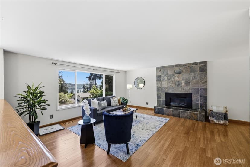 Property photo for 5929 Fern Avenue NE, Bremerton photo 4