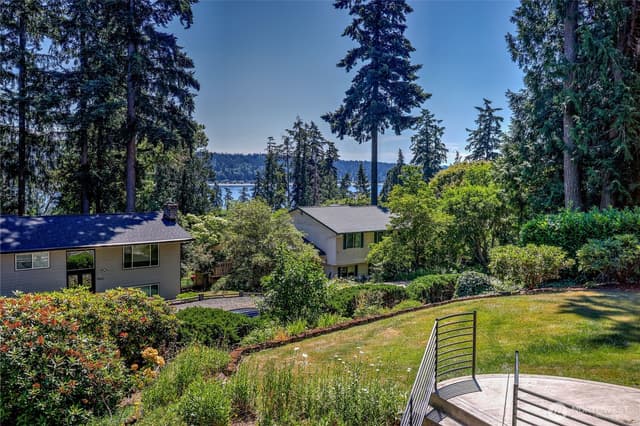 Property photo for 5929 Fern Avenue NE, Bremerton photo 2
