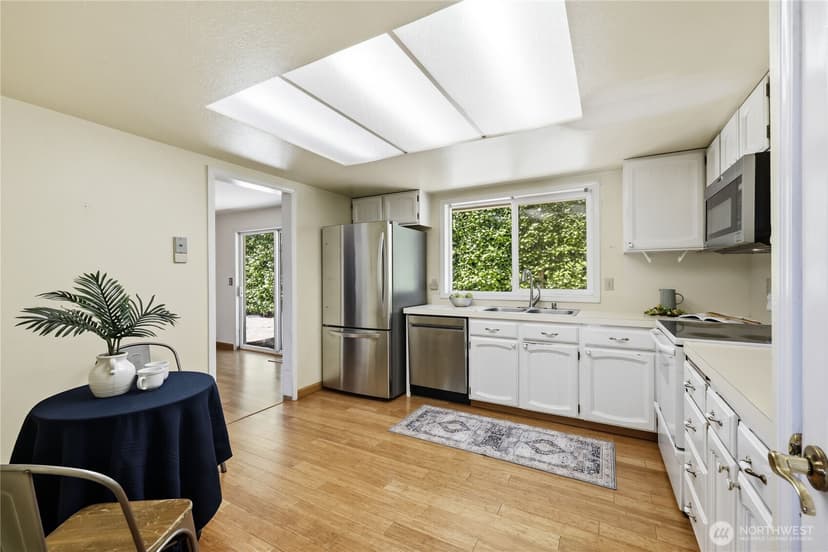 Property photo for 5929 Fern Avenue NE, Bremerton photo 13