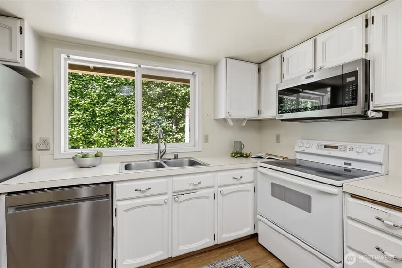 Property photo for 5929 Fern Avenue NE, Bremerton photo 15