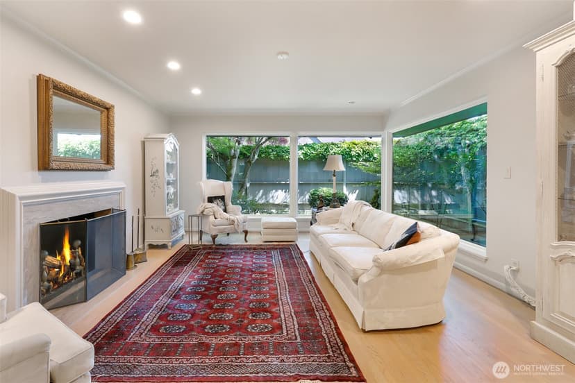 Property photo for 1871 40th Avenue E, Seattle photo 7