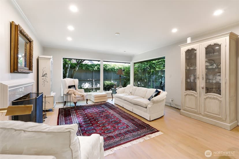 Property photo for 1871 40th Avenue E, Seattle photo 6