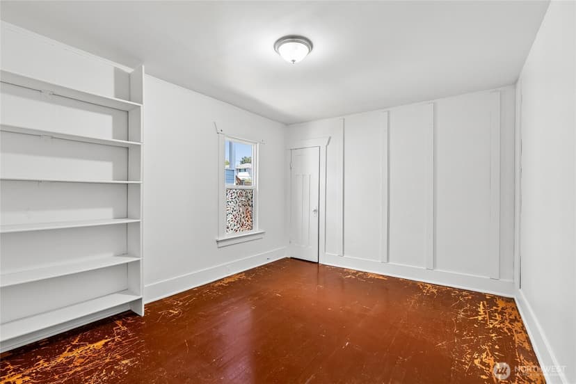Property photo for 4055 Latona Avenue NE, Seattle photo 15