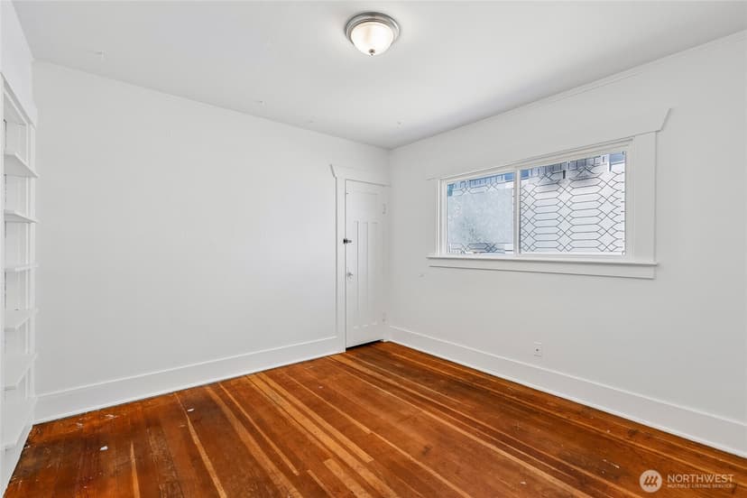 Property photo for 4055 Latona Avenue NE, Seattle photo 17