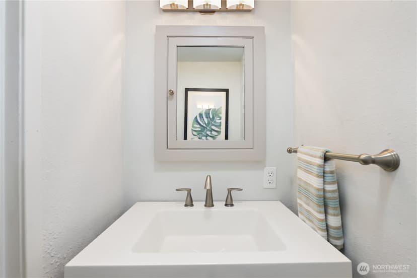 Property photo for 5121 Sunset Drive W, University Place photo 20