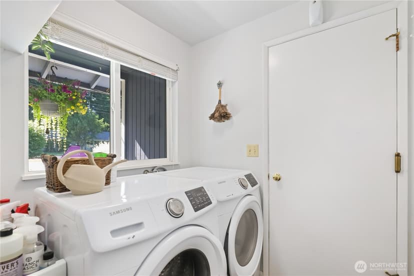 Property photo for 5121 Sunset Drive W, University Place photo 19