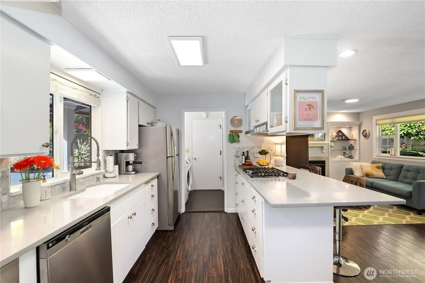 Property photo for 5121 Sunset Drive W, University Place photo 12