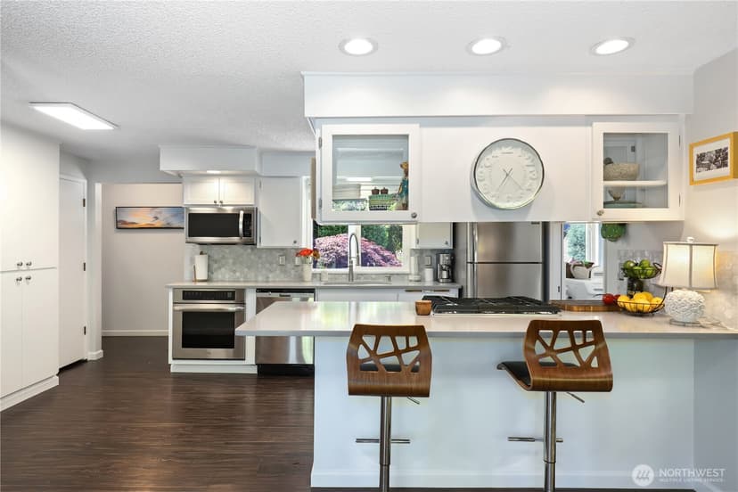 Property photo for 5121 Sunset Drive W, University Place photo 11