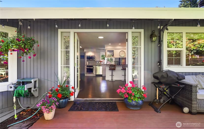 Property photo for 5121 Sunset Drive W, University Place photo 27