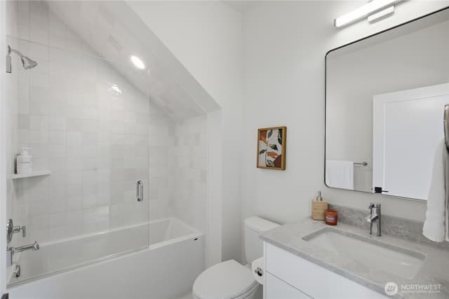 Property photo for 9321 Marcus Avenue S, Seattle photo 4